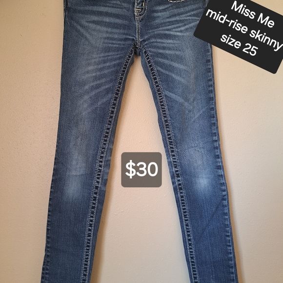 JEANS - Picture 9 of 16